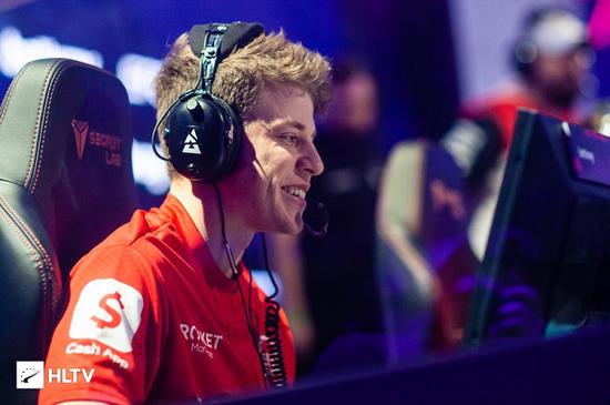 英雄联盟S15瑞士轮精彩落幕 BLG无缘八强引发热议